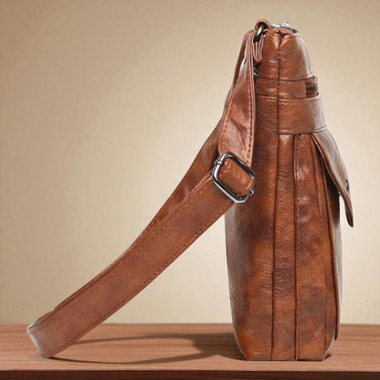 Clara Retro Helmet Bag